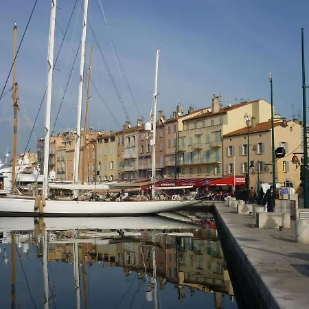 Ferienhaus With Shared Pool And 200 M From The Beach, Sainte-maxime *