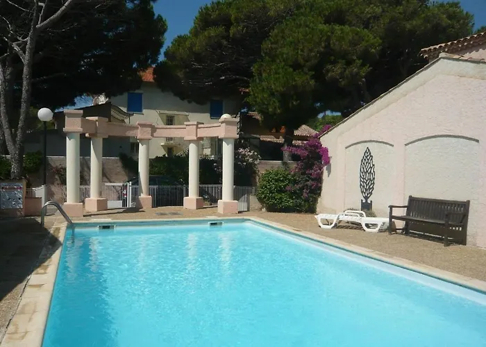In Sainte-maxime Near بيت للعطل *