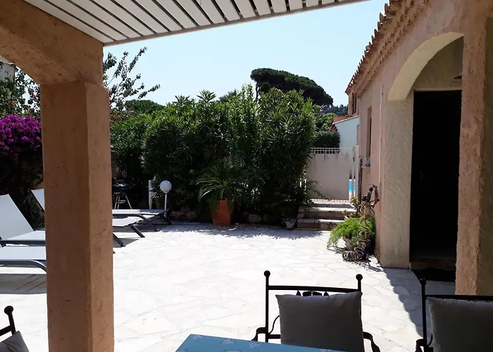 In Sainte-maxime Near بيت للعطل La Nartelle